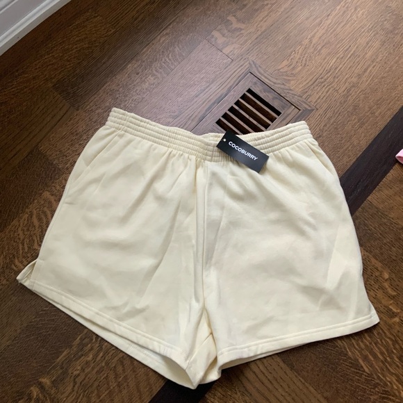 COCOBURRY Women’s Jogging Athletic Soft Shorts Comfy Ivory BRAND NEW Size Medium - Picture 6 of 6